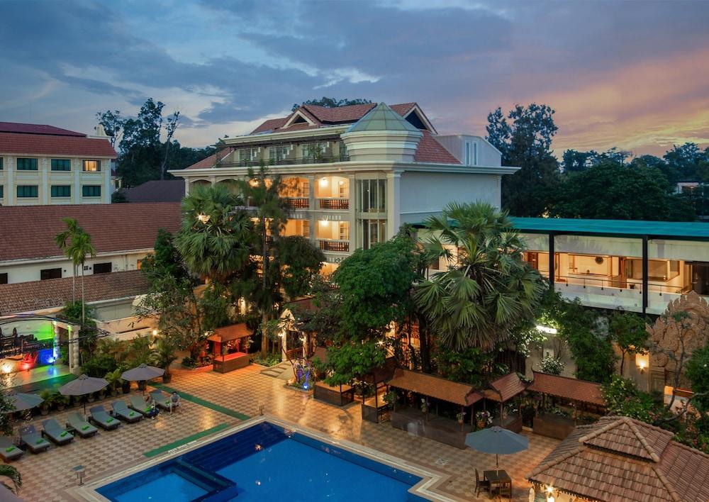 Somadevi Angkor Premium Hotel Siem Reap Ngoại thất bức ảnh