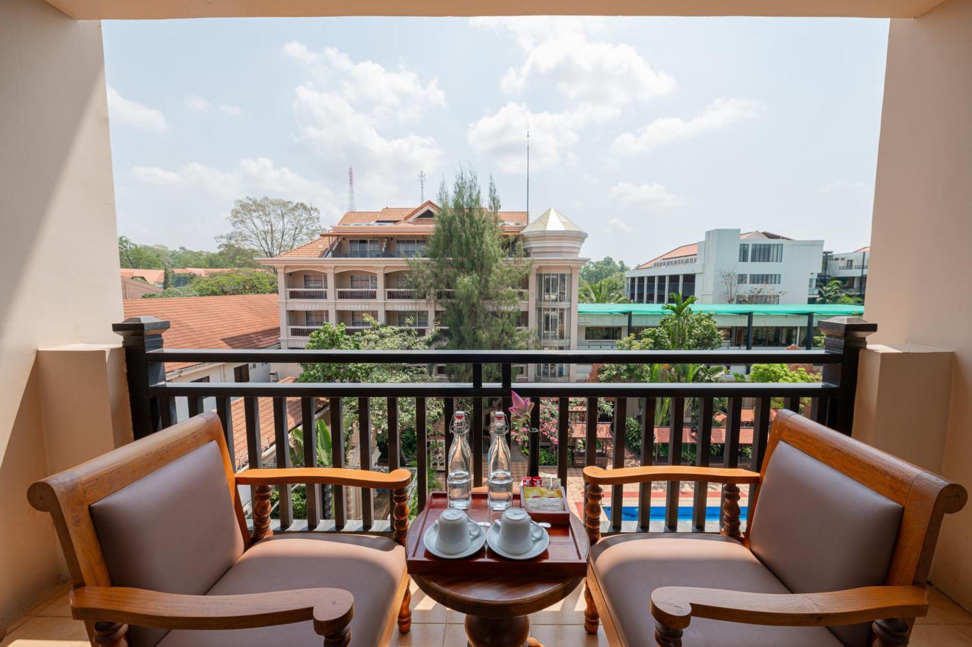 Somadevi Angkor Premium Hotel Siem Reap Ngoại thất bức ảnh